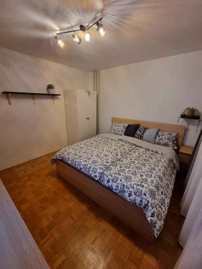 Apartment Gulek Zrece Exterior photo