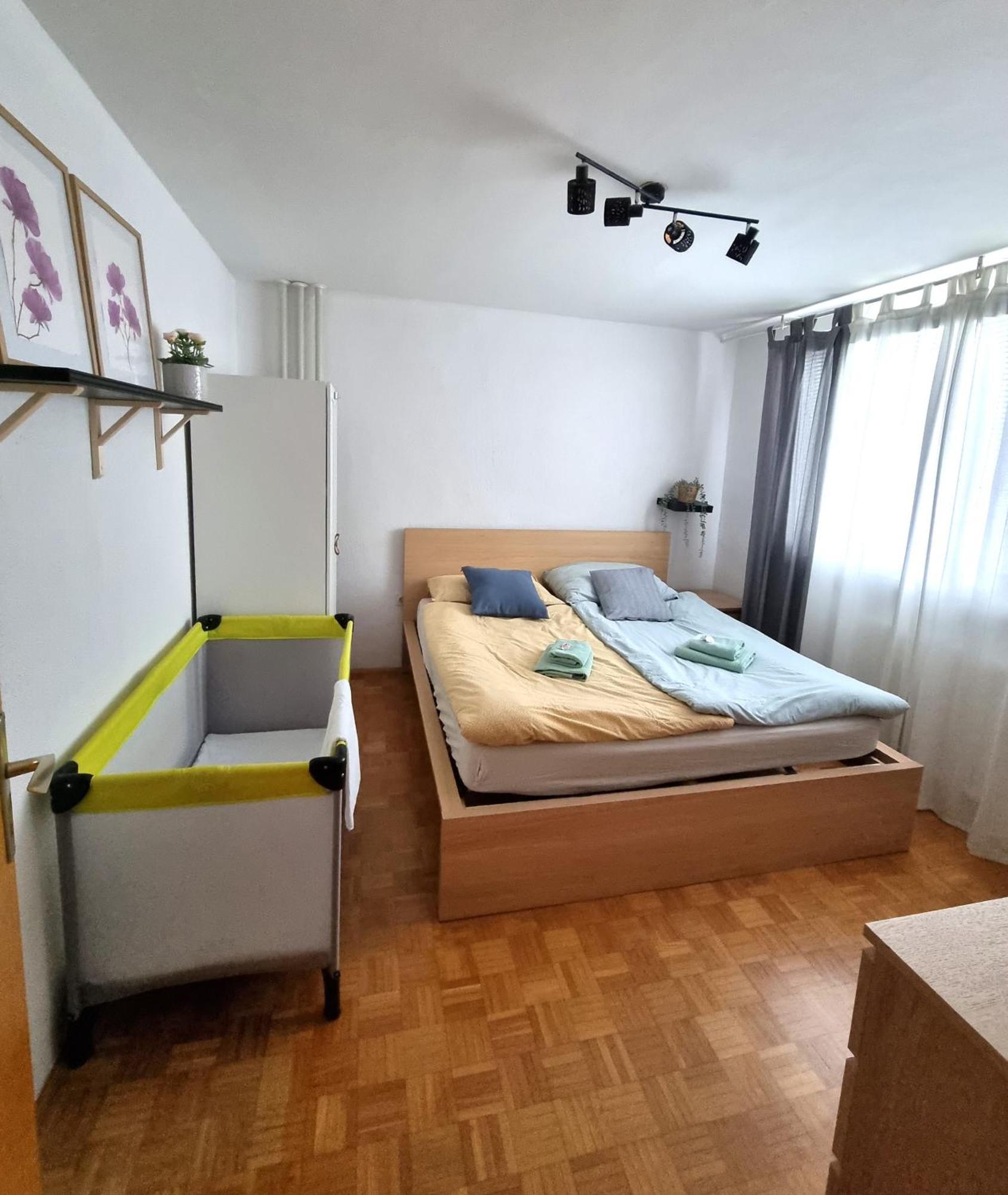 Apartment Gulek Zrece Exterior photo